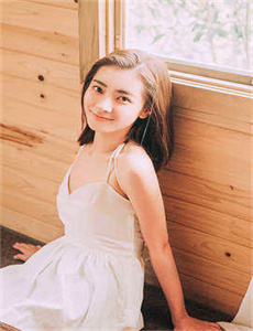 梁莹在公车被灌满JING液